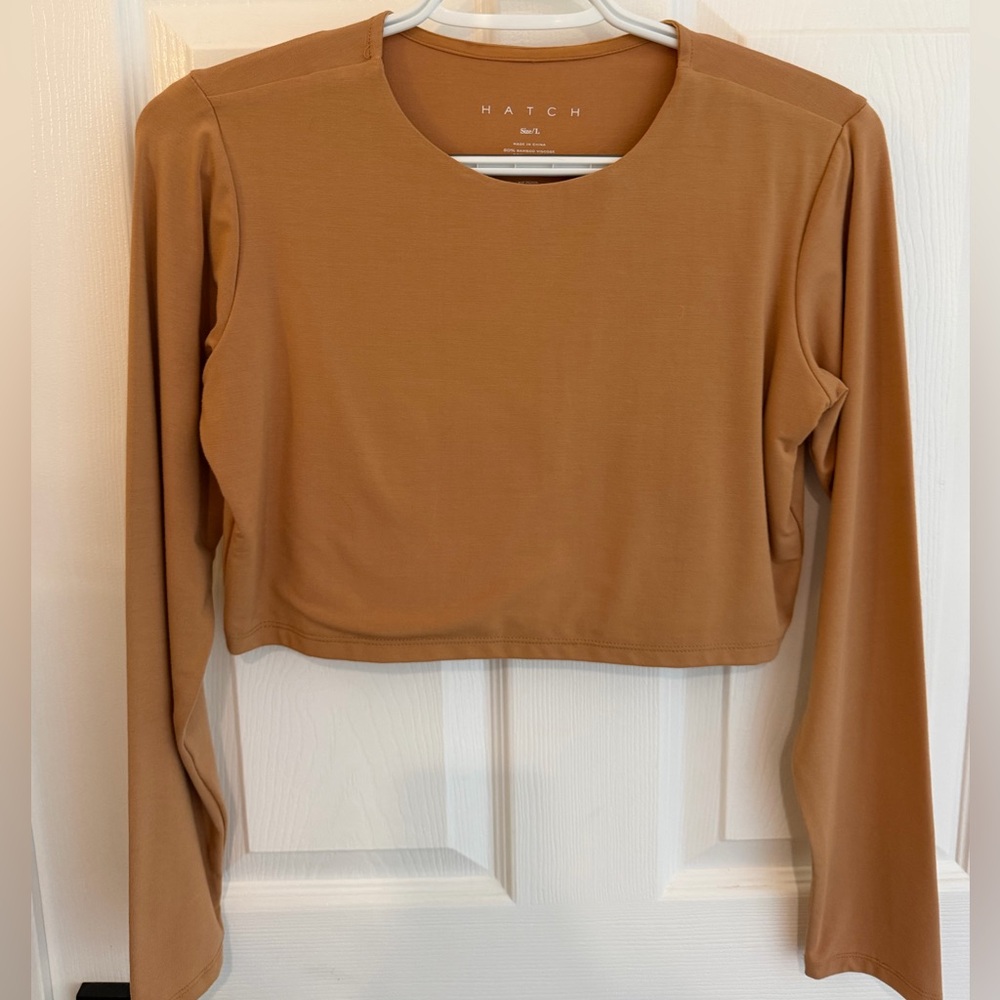 Hatch The Body Long Sleeve Maternity Crop Top  - Like New